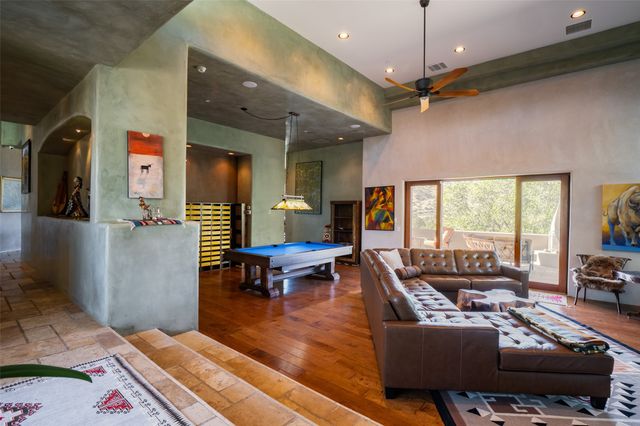 22 Tierra Monte NE, Albuquerque, NM 87122