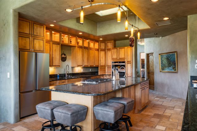 22 Tierra Monte NE, Albuquerque, NM 87122