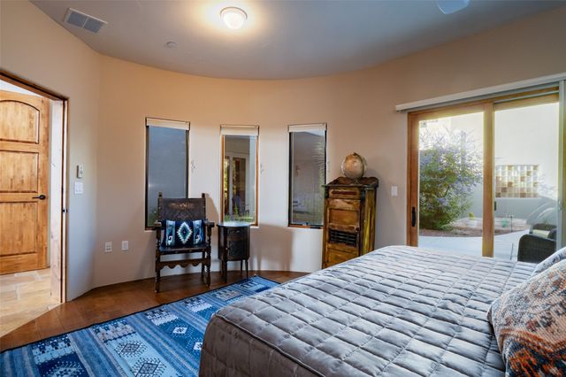 22 Tierra Monte NE, Albuquerque, NM 87122