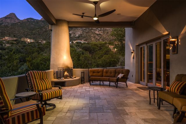 22 Tierra Monte NE, Albuquerque, NM 87122