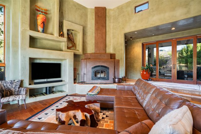 22 Tierra Monte NE, Albuquerque, NM 87122