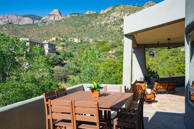 22 Tierra Monte NE, Albuquerque, NM 87122