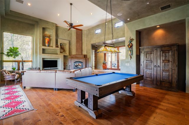 22 Tierra Monte NE, Albuquerque, NM 87122