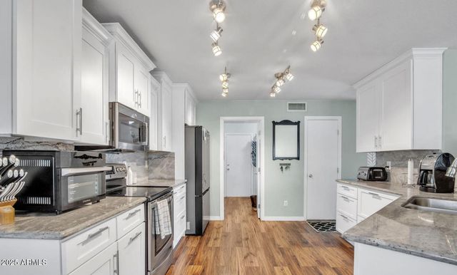 2302 E PARAISO Drive, Phoenix, AZ 85024