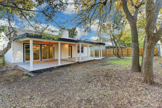 2902 Jorwoods DR, Austin, TX 78745