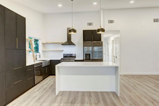 2902 Jorwoods DR, Austin, TX 78745