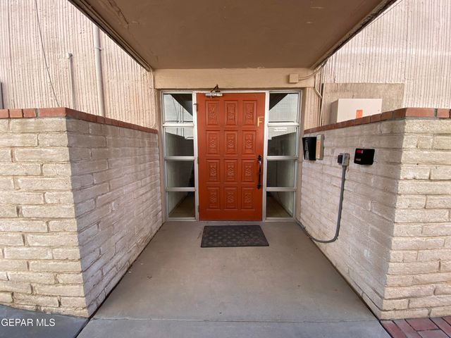 252 SHADOW MOUNTAIN Drive F1, El Paso, TX 79912