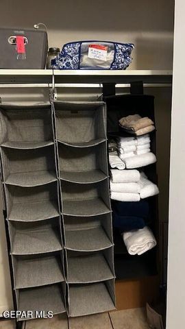 252 SHADOW MOUNTAIN Drive F1, El Paso, TX 79912