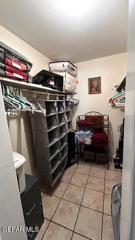 252 SHADOW MOUNTAIN Drive F1, El Paso, TX 79912