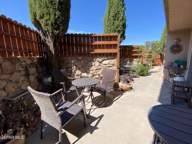 252 SHADOW MOUNTAIN Drive F1, El Paso, TX 79912