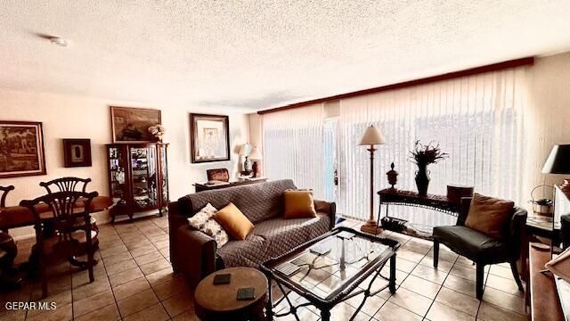 252 SHADOW MOUNTAIN Drive F1, El Paso, TX 79912