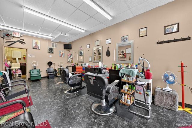 22713-22715 Plymouth Road, Redford, MI 48239