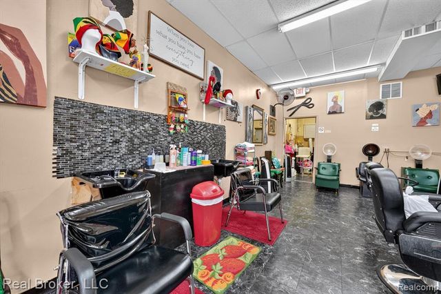 22713-22715 Plymouth Road, Redford, MI 48239
