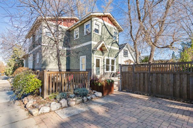 721 W 40th Street, Minneapolis, MN 55409