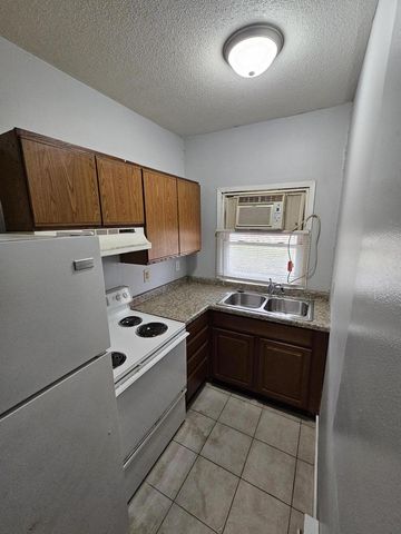 1315 4th STREET S, La Crosse, WI 54601