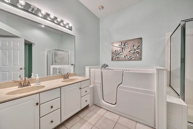 10800 Doral Court, Union, KY 41091