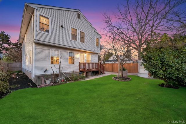 69 E 8th Street, Huntington Station, NY 11746