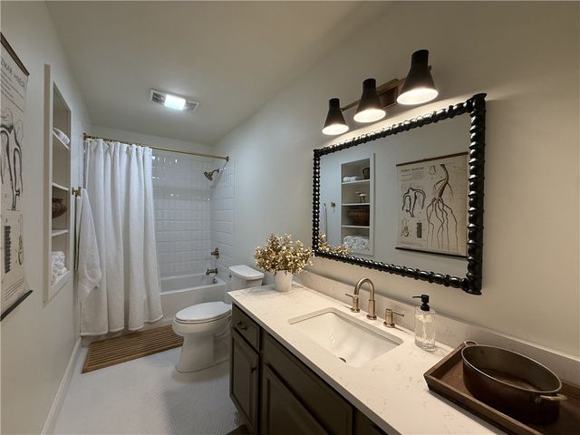 203 Pebble Beach Drive, Harrison, AR 72601