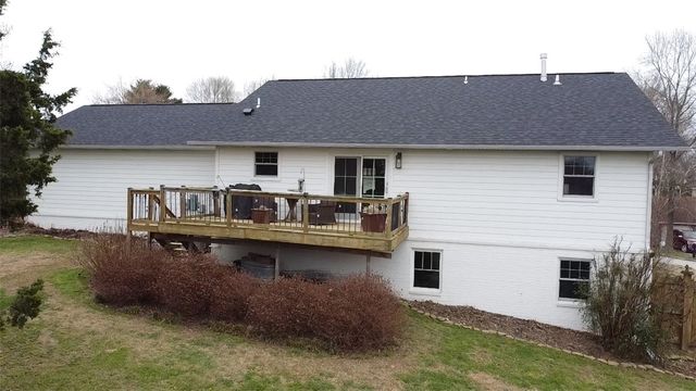 203 Pebble Beach Drive, Harrison, AR 72601