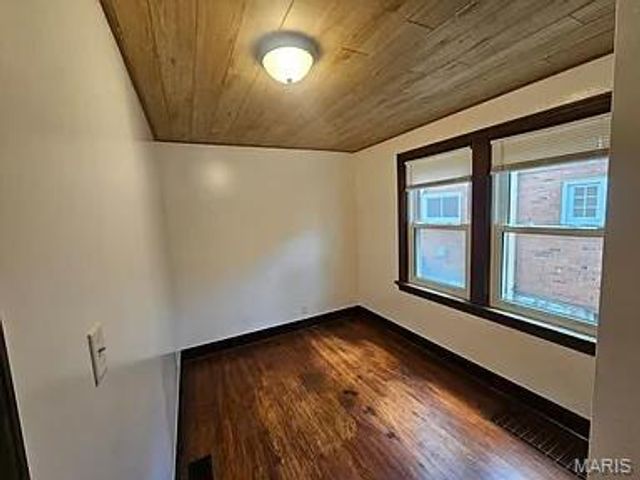 10071 Diamond Drive, Riverview, MO 63137