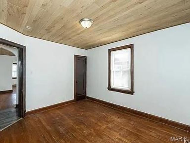 10071 Diamond Drive, Riverview, MO 63137