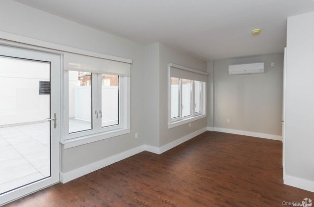 44-36 Douglaston Parkway 6B, Little Neck, NY 11363
