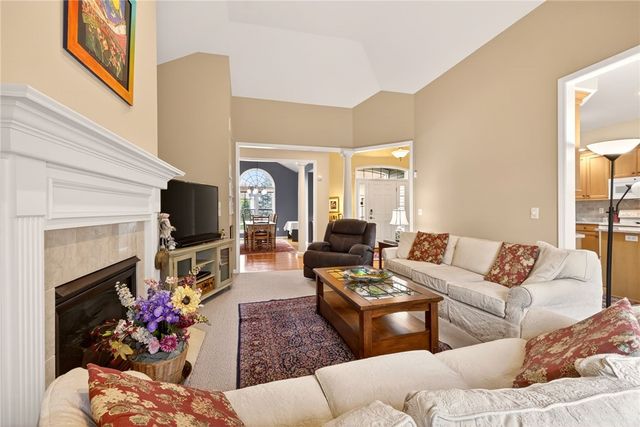 32 Crosswinds Circle, Perinton, NY 14450