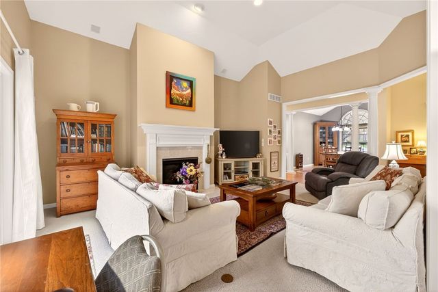 32 Crosswinds Circle, Perinton, NY 14450