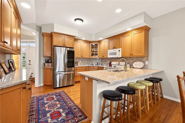 32 Crosswinds Circle, Perinton, NY 14450