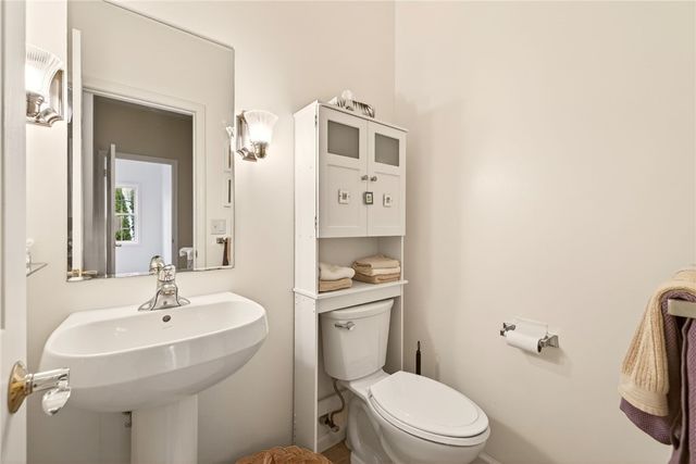 32 Crosswinds Circle, Perinton, NY 14450