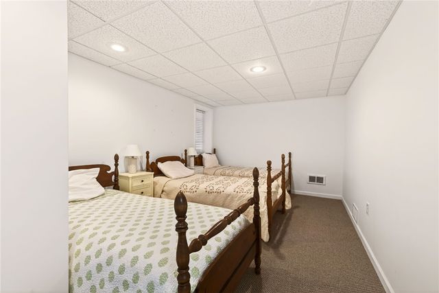 32 Crosswinds Circle, Perinton, NY 14450