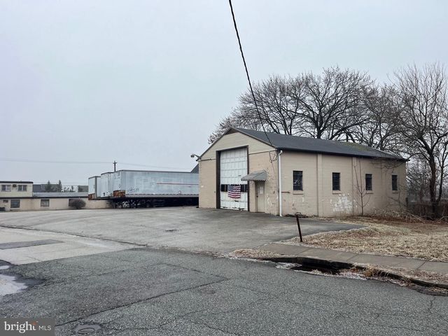 530 TAYLOR ST, Phoenixville, PA 19460