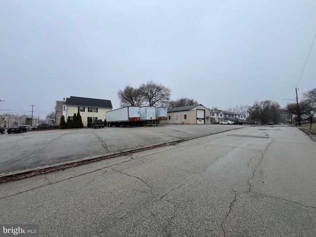 530 TAYLOR ST, Phoenixville, PA 19460