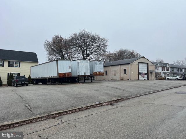 530 TAYLOR ST, Phoenixville, PA 19460