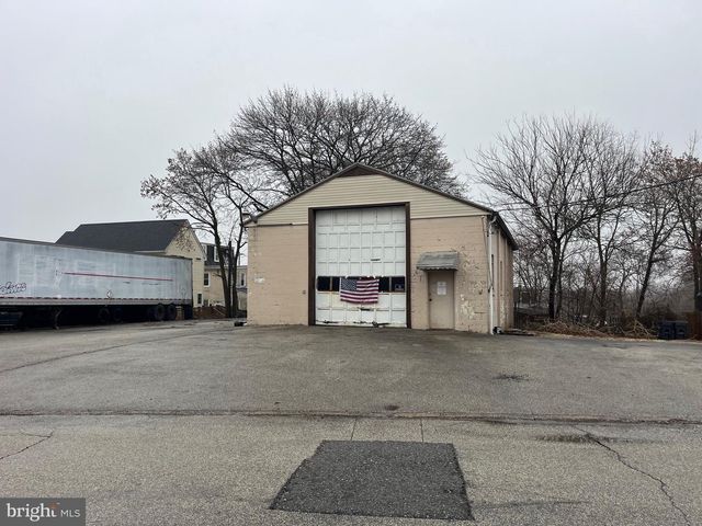 530 TAYLOR ST, Phoenixville, PA 19460