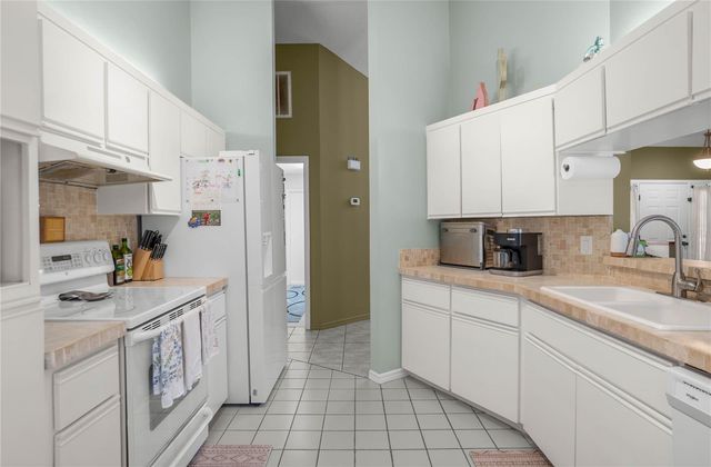 826 E GAINES LANE, Hernando, FL 34442