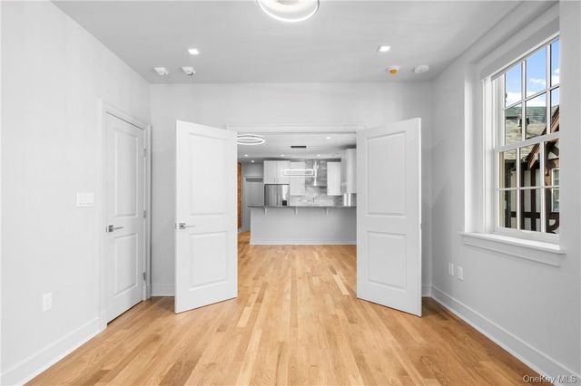26 East Parkway 17, Scarsdale, NY 10583
