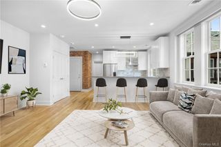 26 East Parkway 17, Scarsdale, NY 10583