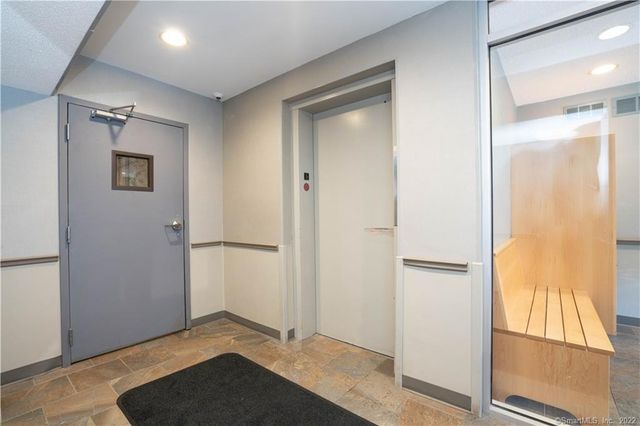 1401 Harbor View Drive 1401, Rocky Hill, CT 06067