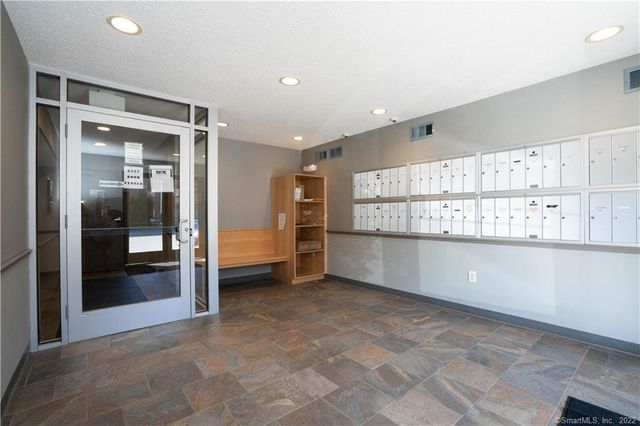 1401 Harbor View Drive 1401, Rocky Hill, CT 06067