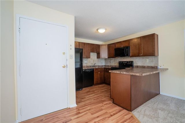 1401 Harbor View Drive 1401, Rocky Hill, CT 06067