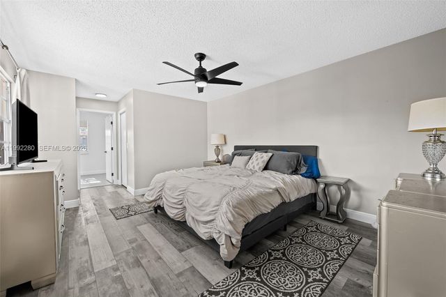 10997 Long Boat Dr, Cooper City, FL 33026