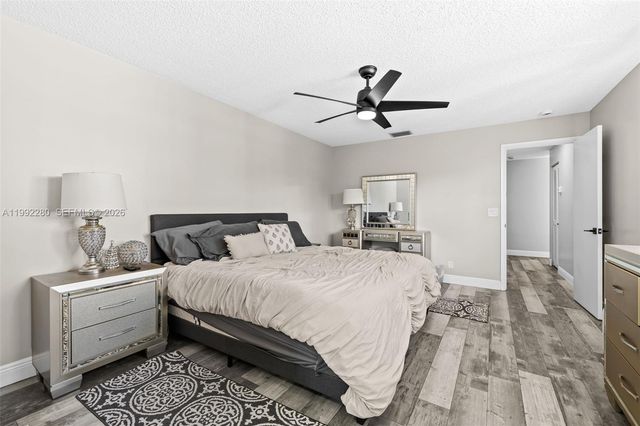 10997 Long Boat Dr, Cooper City, FL 33026