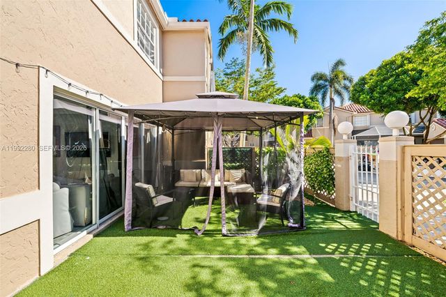 10997 Long Boat Dr, Cooper City, FL 33026