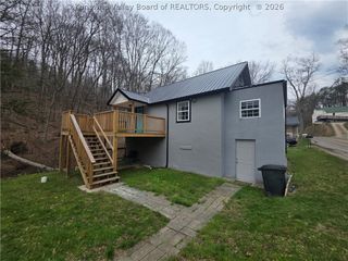 3742 Greenview Road, South Charleston, WV 25309