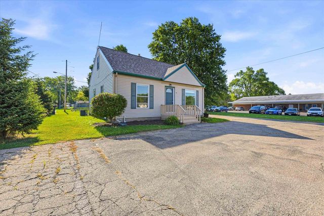1224 S COMMERCIAL STREET, Neenah, WI 54956