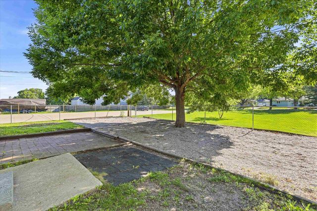 1224 S COMMERCIAL STREET, Neenah, WI 54956