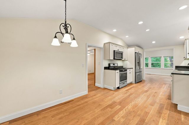 154 Herrick Road, Boxford, MA 01921