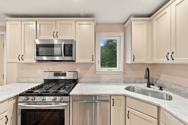 154 Herrick Road, Boxford, MA 01921