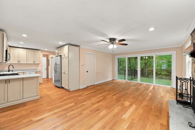 154 Herrick Road, Boxford, MA 01921